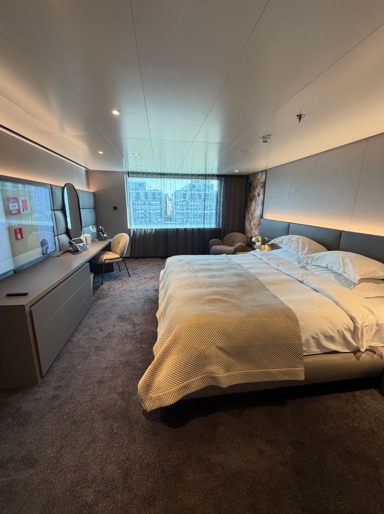 Scenic Eclipse II Suite Bedroom