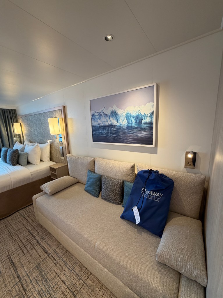 Cabin sofa on National Geographic Resolution
